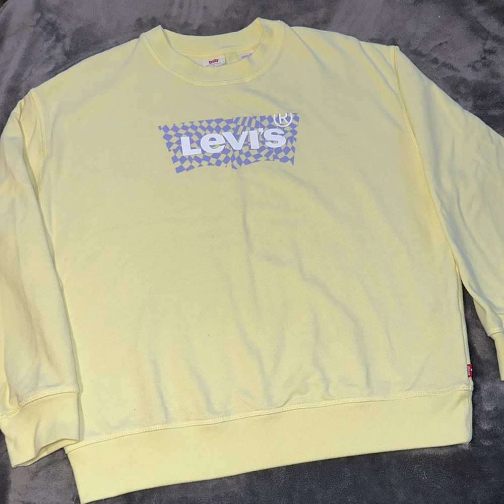 Levi’s Crewneck - Picture 5 of 9